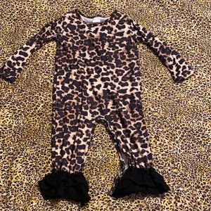 Super cute ! 1 piece romper body suit